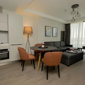 Retro 9 Homes & Suites Appartement