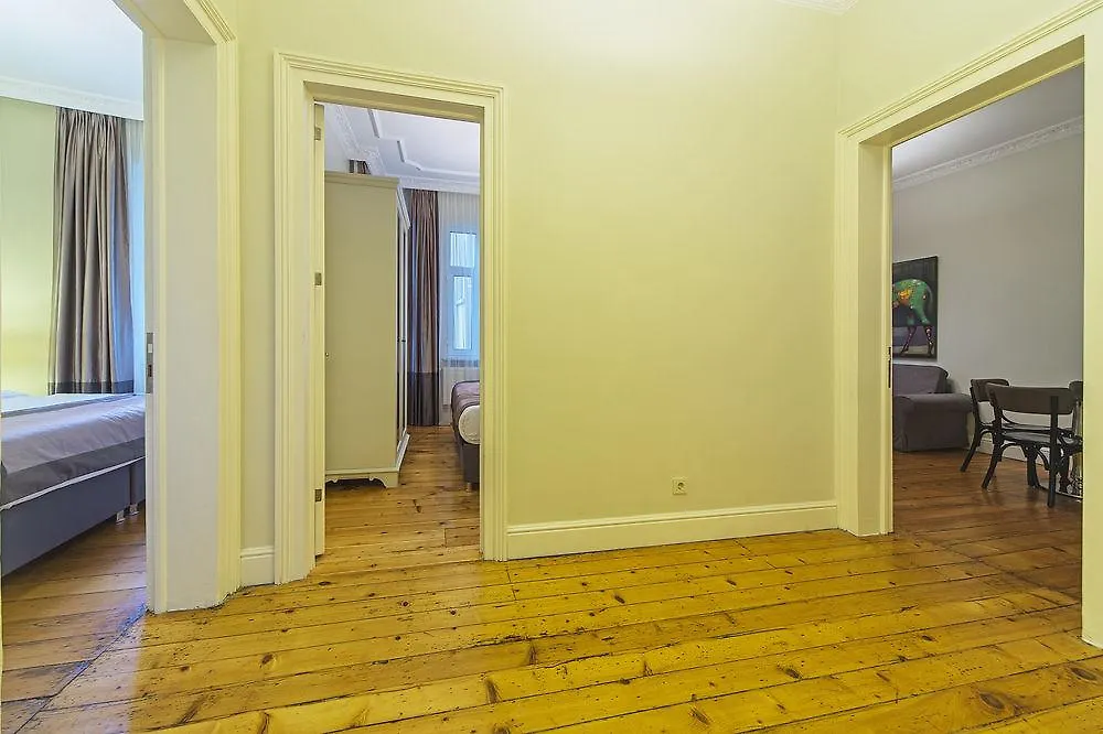 Meroddi Pera Flats Istanbul Apartment