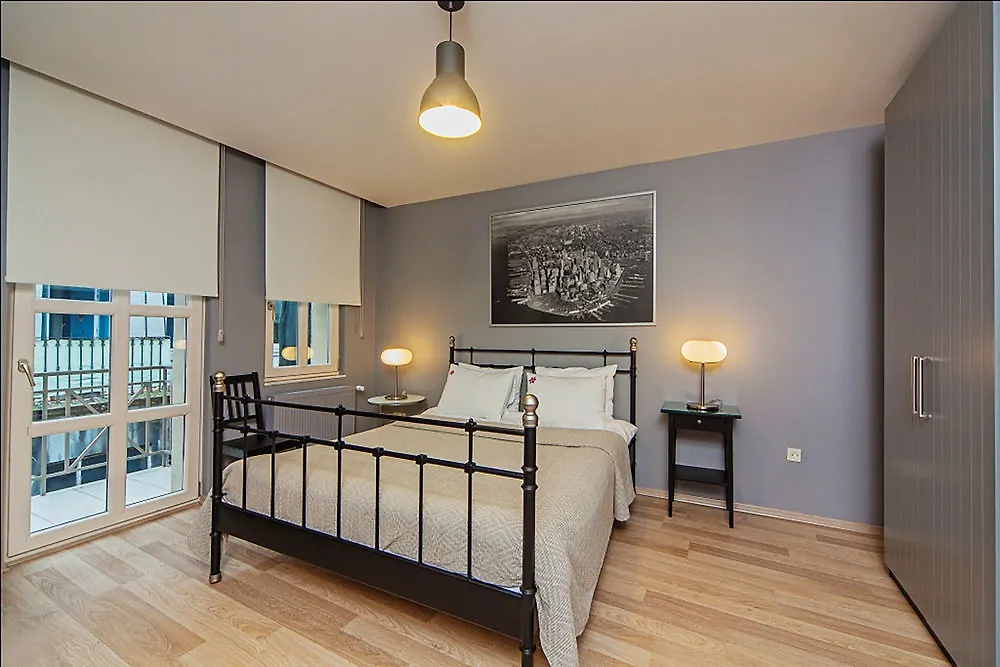 Meroddi Pera Flats Istanbul Apartment
