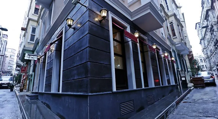 Meroddi Pera Flats Istanbul Apartment