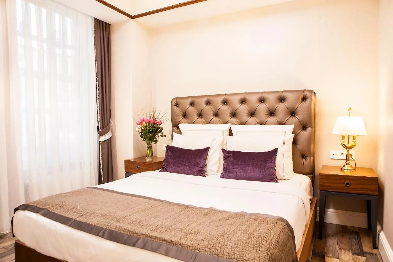 Meroddi Pera Flats Istanbul Apartment